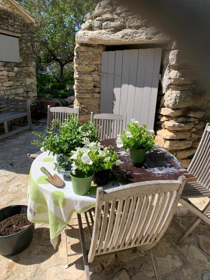 Le Mas Du Lavoir Gordes Dış mekan fotoğraf